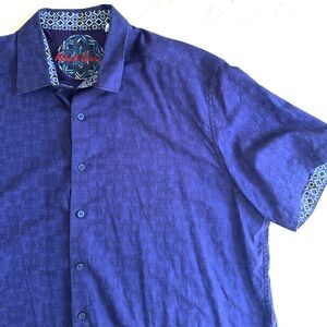 Robert Graham Short Sleeve Shirt in Excellent Condition